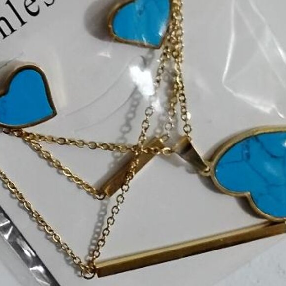 NEW- LAYERED CHAIN -SET HEART AND LINE ROAD THEME - Picture 4 of 4